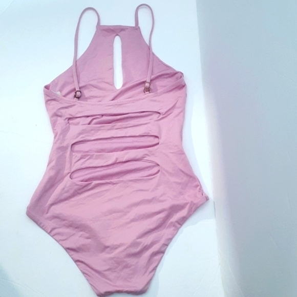 BECCA Keyhole Halter One-Piece Pink Swimsuit Size S - Picture 5 of 8